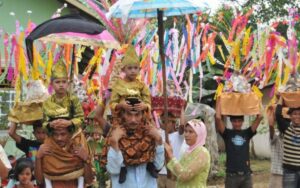 Tradisi Bersunat